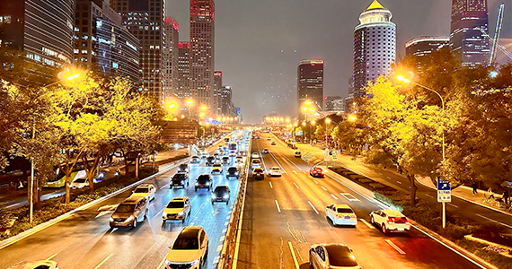 com域名续费：保持在线业务连续性的关键步骤